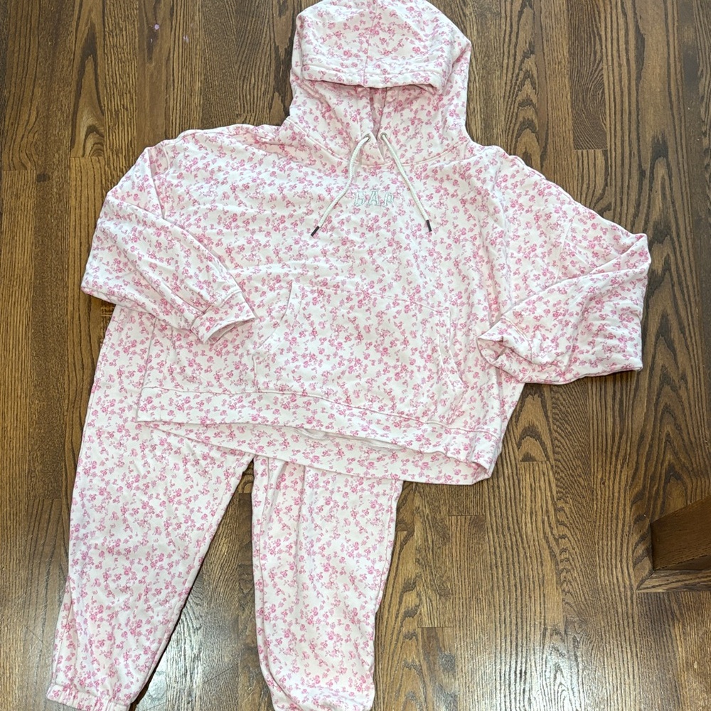 Gap/ Love Shack Fancy Pink floral Sweat Set
